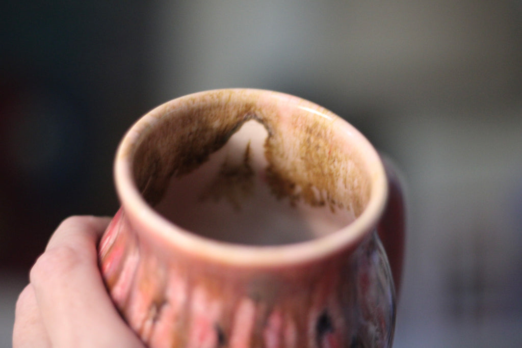 06-D Granny's Lace Variation Barely Flared Gourd Mug Variation, 24 oz.