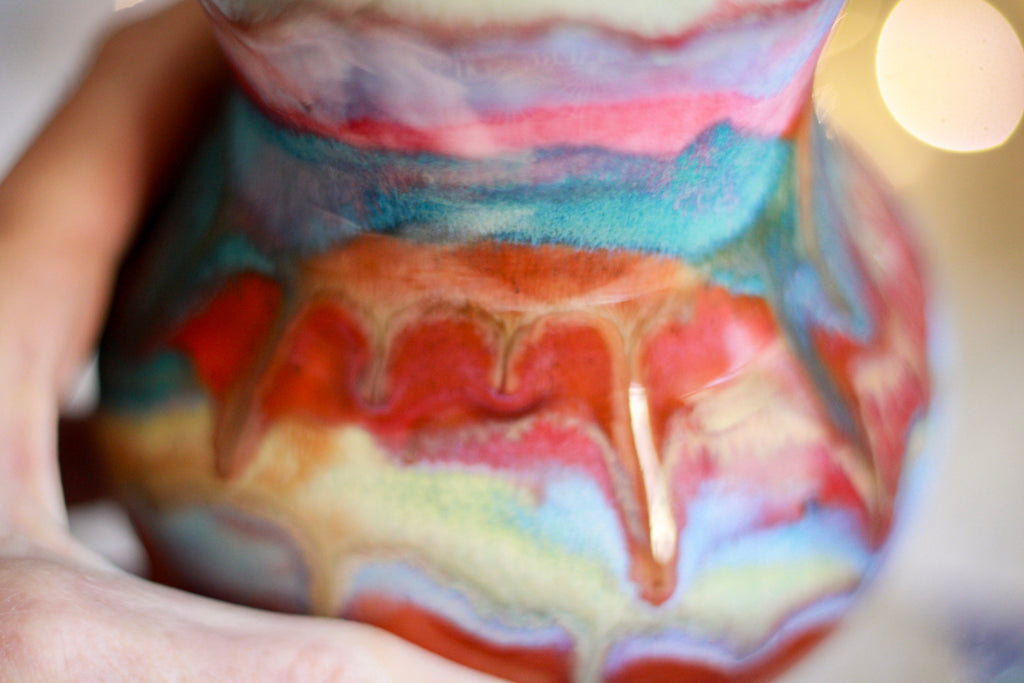 11-C 'FLOW' Curvy Mug, 18 oz.