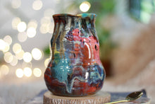 Load image into Gallery viewer, 12-E 'Fun' EXPERIMENT Textured Divot Pitcher, 18 oz.
