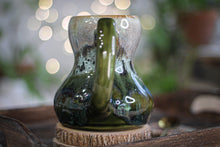 Load image into Gallery viewer, 15-C TidePool Acorn Gourd Mug, 20 oz.