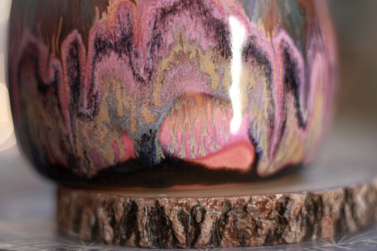 09-B Strawberry Hills Variation Vase
