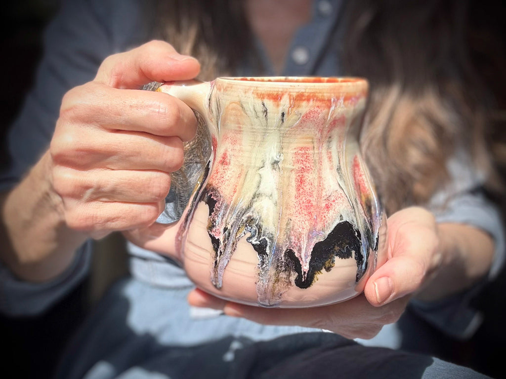 15-D Granny's Lace Curvy Mug - MISFIT, 19 oz. - 10% off