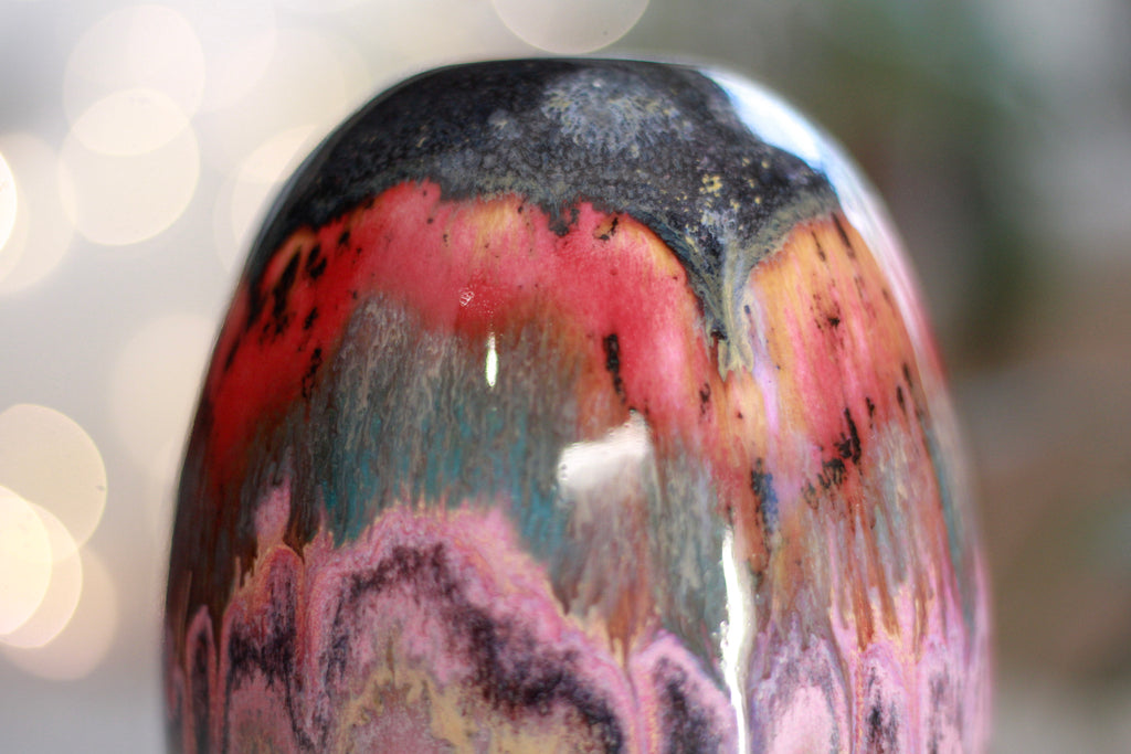 09-B Strawberry Hills Variation Vase