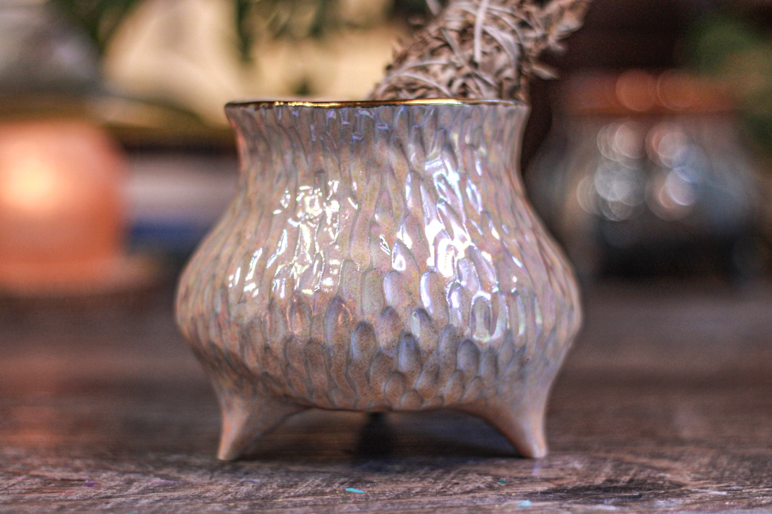 02-C PROTOTYPE Textured Cauldron, 16 oz.