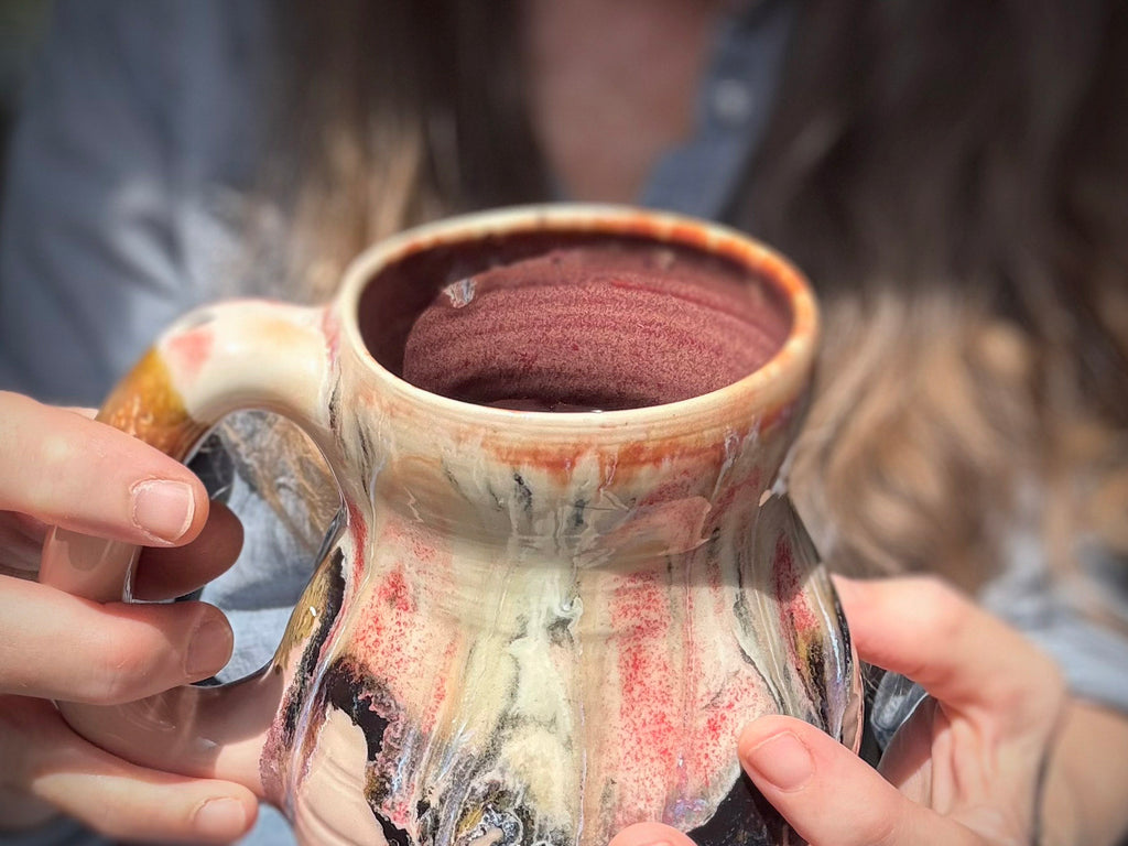 15-D Granny's Lace Curvy Mug - MISFIT, 19 oz. - 10% off