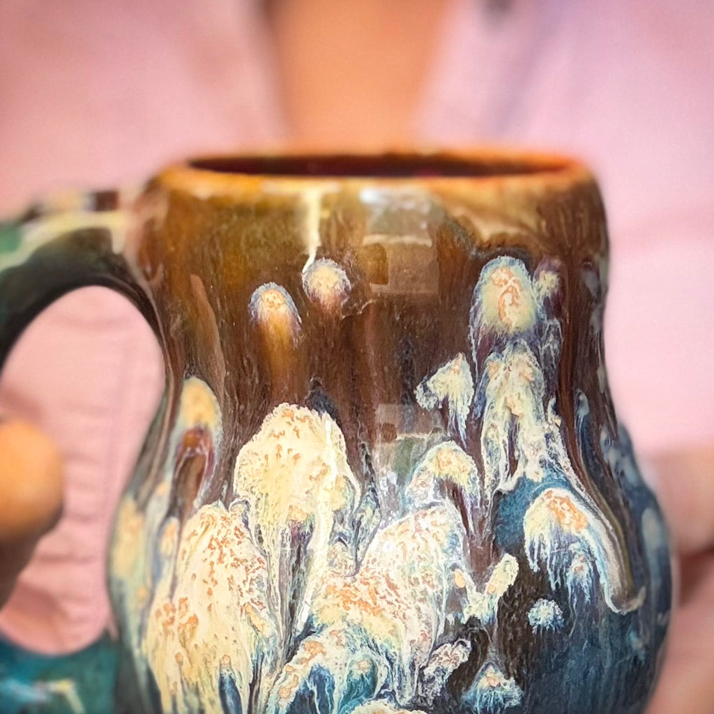 15-E Starburst Curvy Mug, 16 oz.