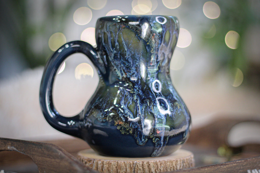 17-D Moody Blues Gourd Mug, 18 oz.