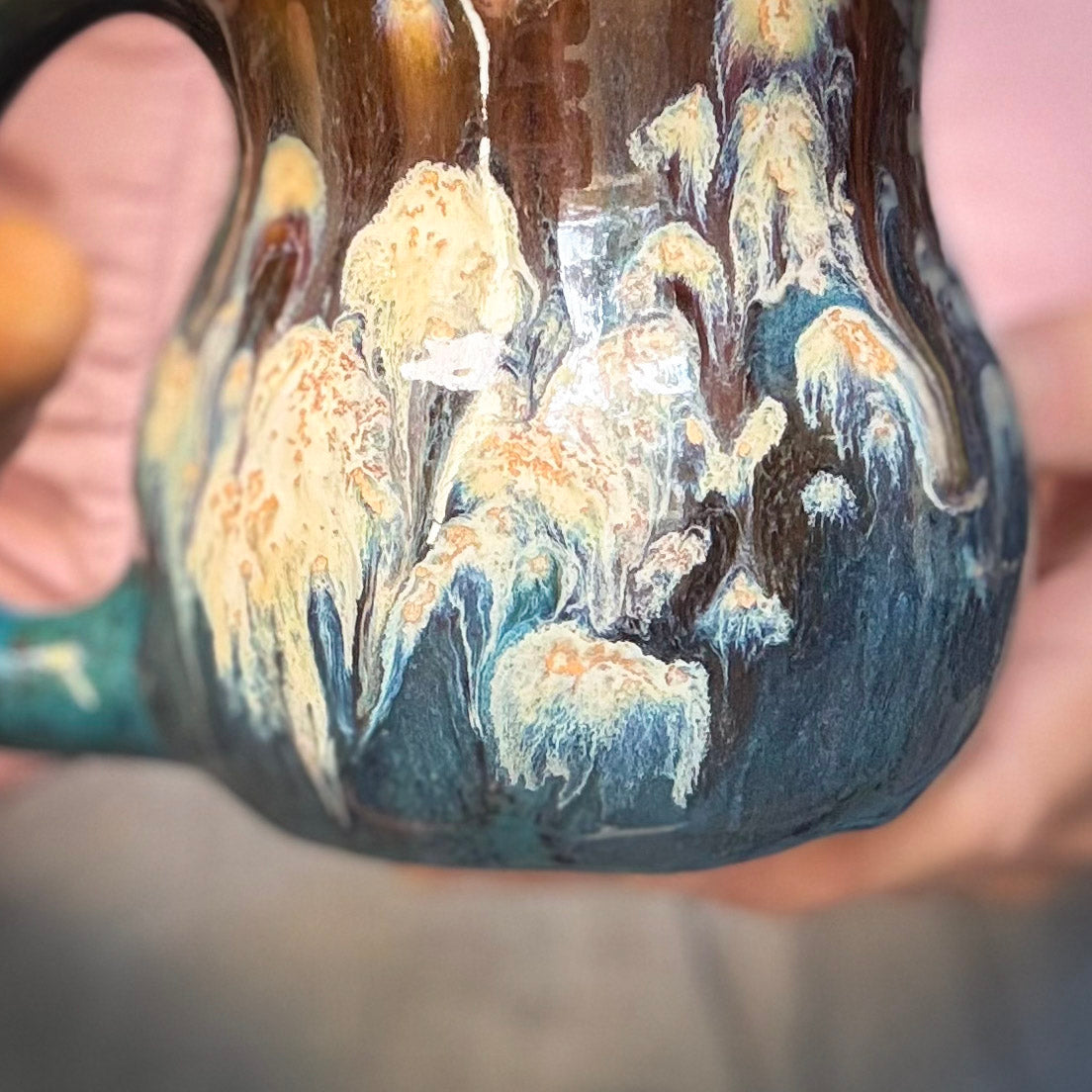 15-E Starburst Curvy Mug, 16 oz.