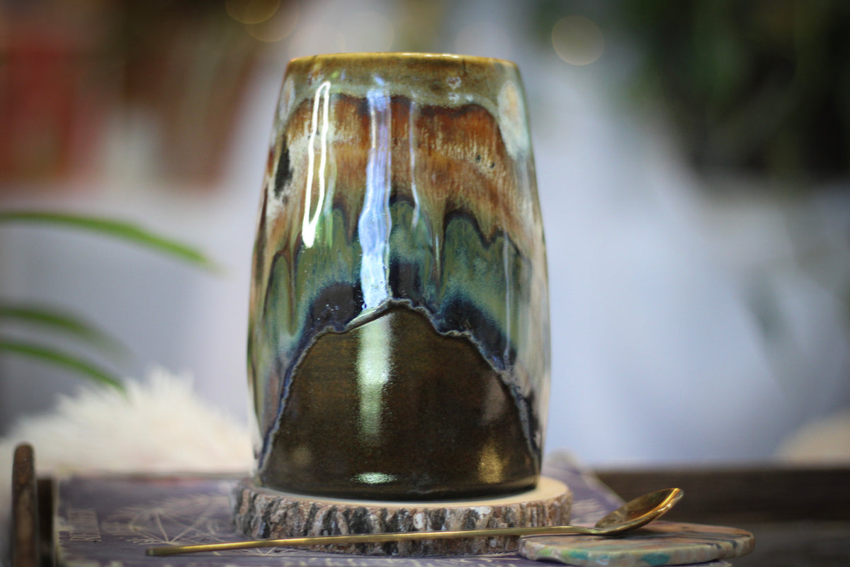 16-B Desert Oasis Acorn Mug - MINOR MISFIT, 24 oz. - 10% off