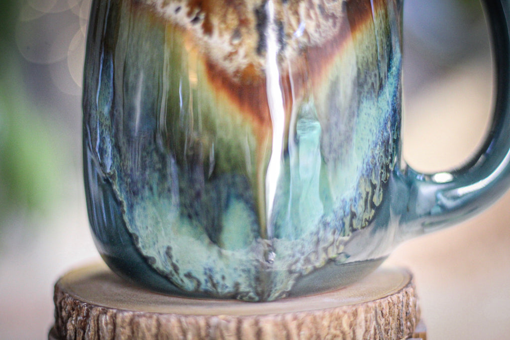 19-B Desert Oasis Variation Acorn Mug, 20 oz.