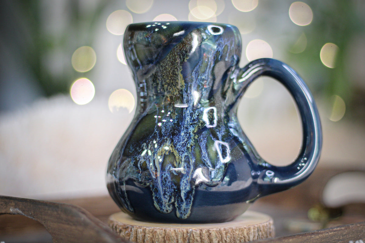 17-D Moody Blues Gourd Mug, 18 oz.