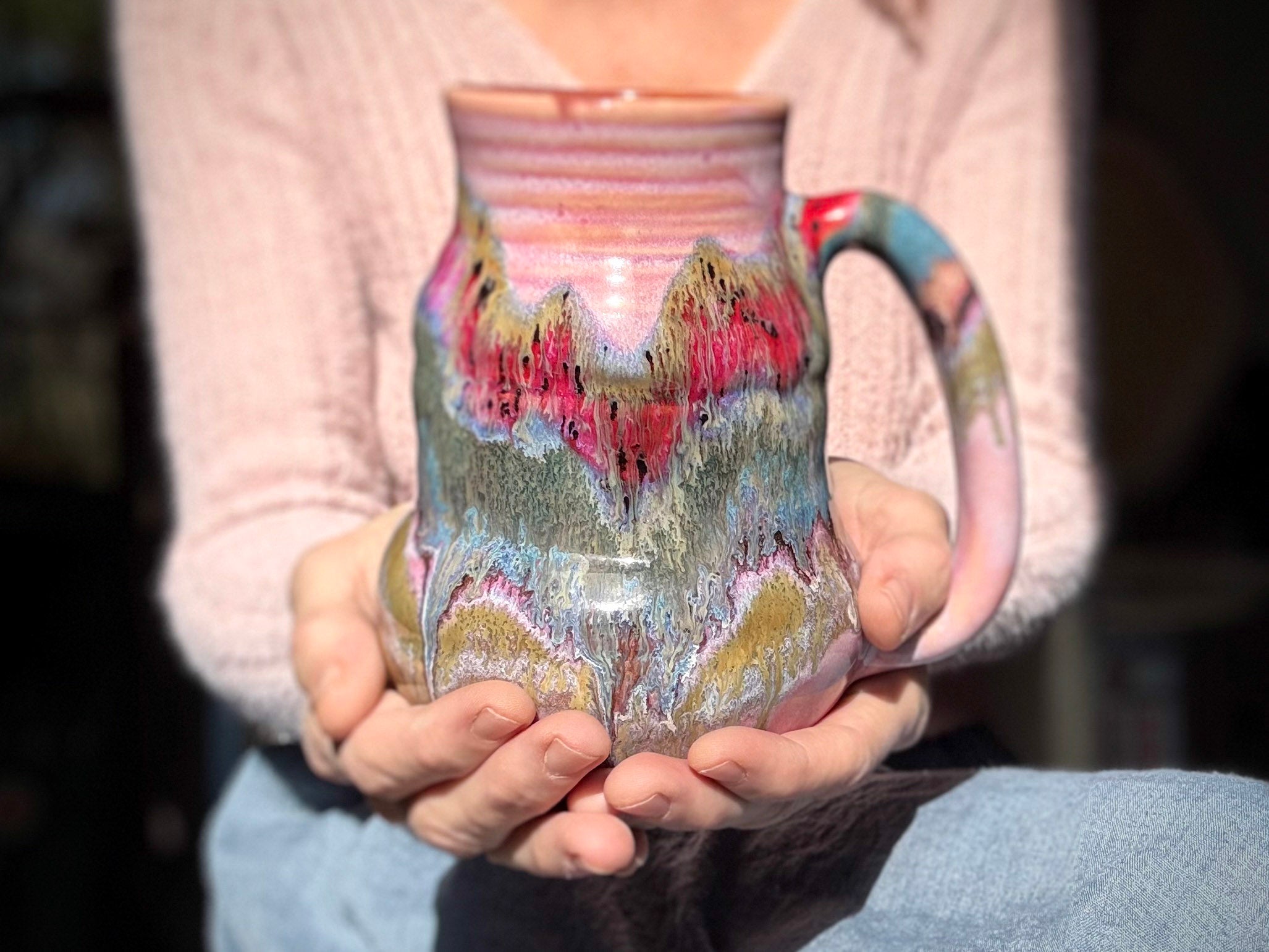 01-B Strawberry Hills Cuddle Mug - TOP SHELF MISFIT, 25 oz.