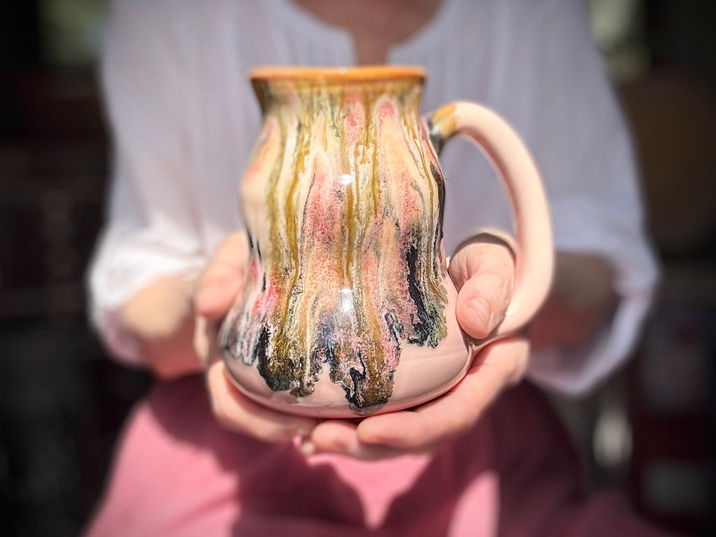 01-D Granny's Lace Cuddle Mug - TOP SHELF, 20 oz.