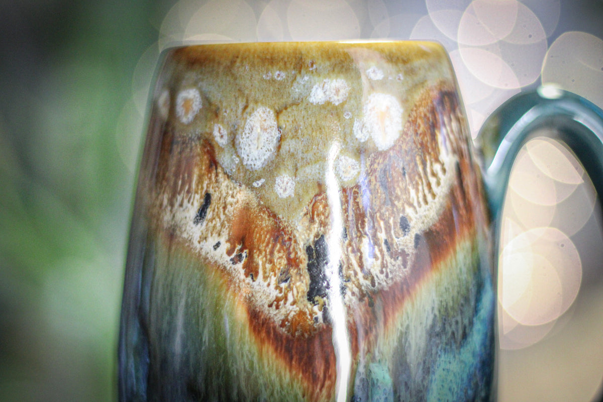 19-B Desert Oasis Variation Acorn Mug, 20 oz.