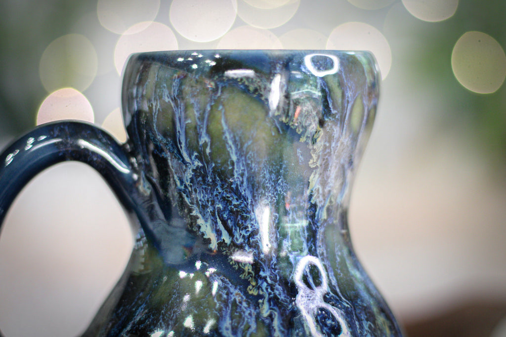 17-D Moody Blues Gourd Mug, 18 oz.