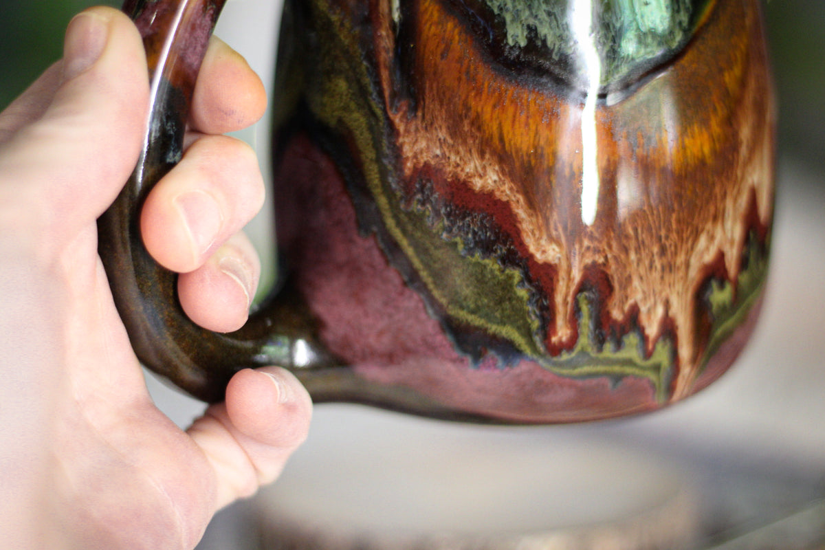 16-C Earth, Wind & Fire Mug - TOP SHELF, 17 oz.