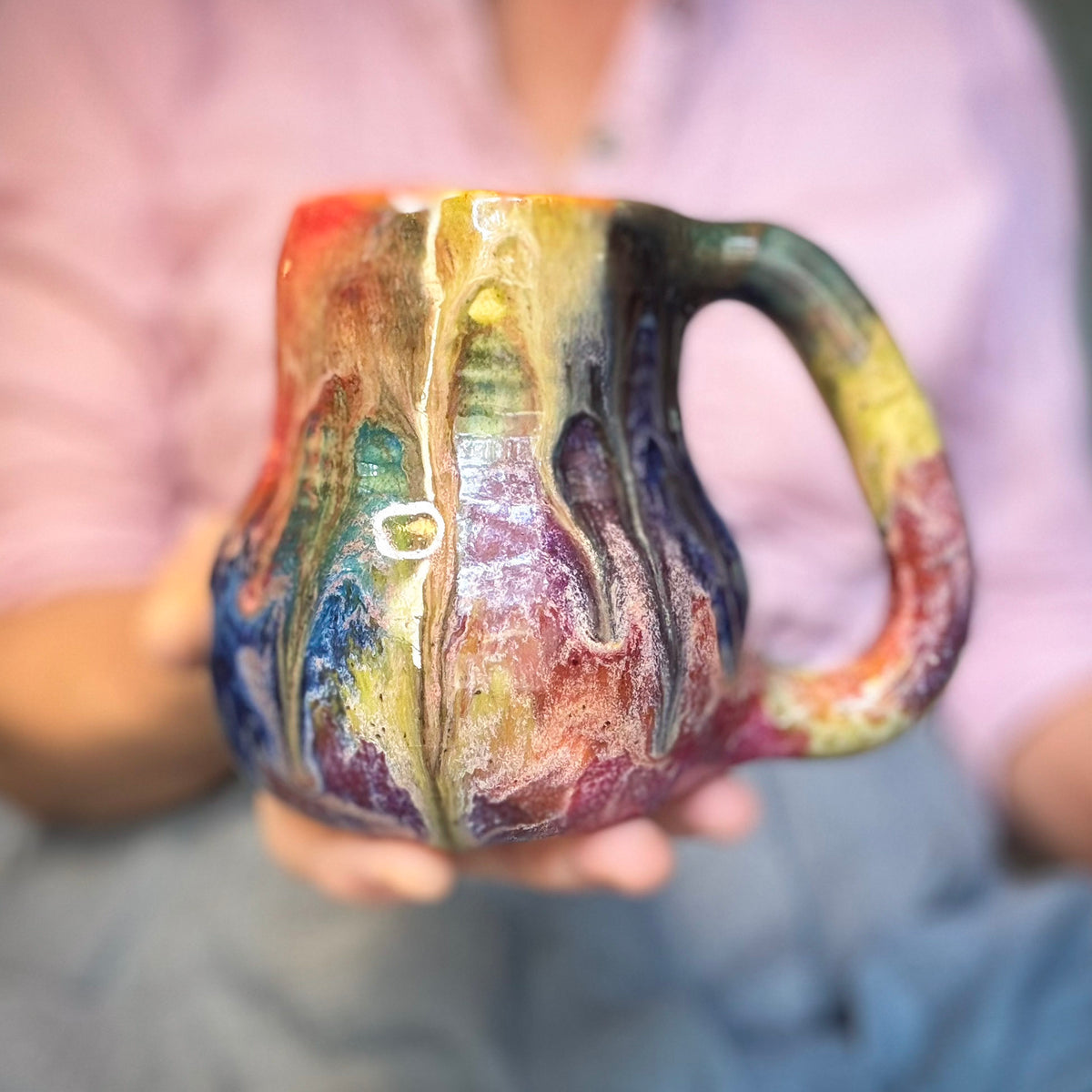 16-E Earthy Whimsy Curvy Mug, 16 oz.