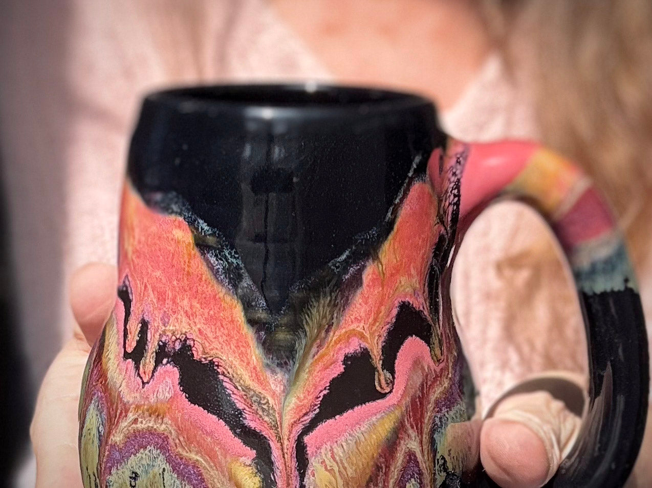 16-C Molten Strata Mid Mod Mug, 19 oz.