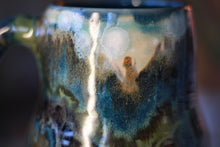 Load image into Gallery viewer, 15-C Green Mountain Magic Mid Mod Mug, 19 oz.