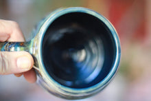 Load image into Gallery viewer, 15-C Green Mountain Magic Mid Mod Mug, 19 oz.