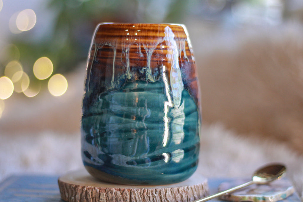 15-E New Wave Textured Mug - TOP SHELF, 19 oz.