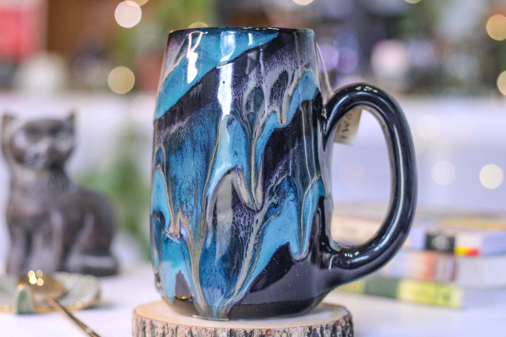 19-D Turquoise Grotto Notched Mug - MISFIT, 23 oz. - 10% off