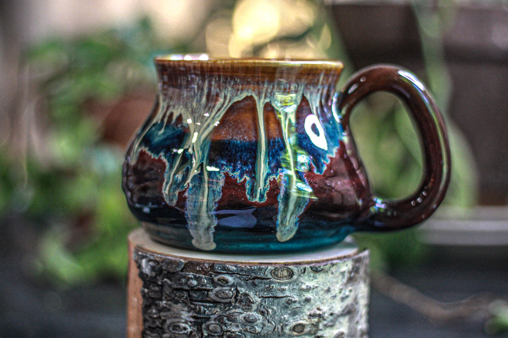 17-C Spectral New Wave Textured Squat Mug - TOP SHELF, 20 oz.
