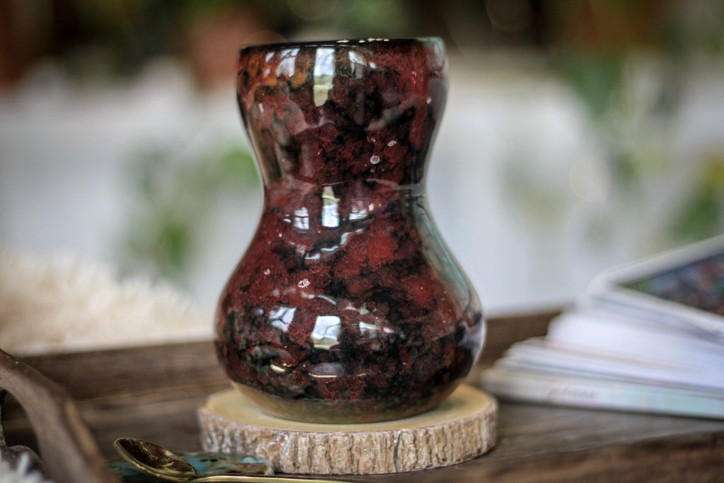 17-B Dragon's Blood Agate Gourd Mug, 17 oz.