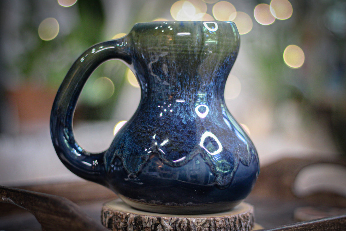 17-F Astral Wave Gourd Mug, 18 oz.
