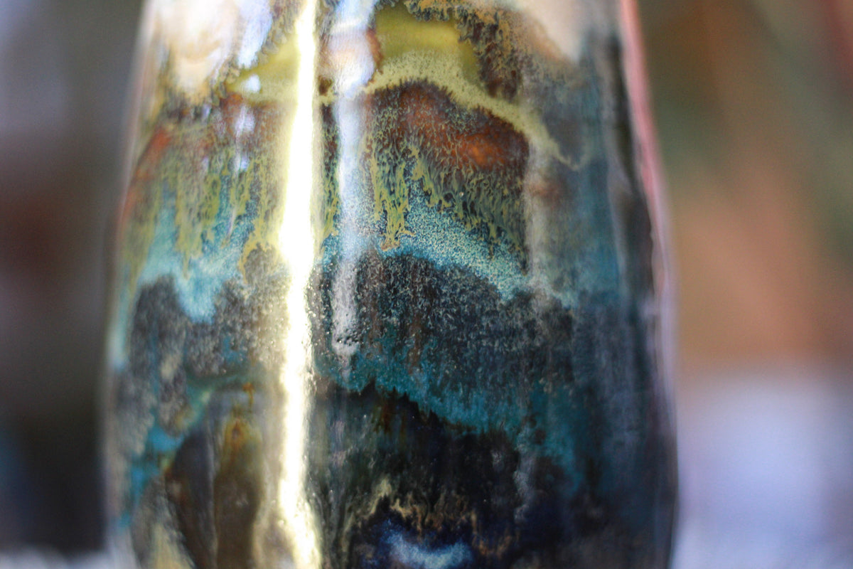 16-B Green Mountain Magic Textured Mug, 24 oz.