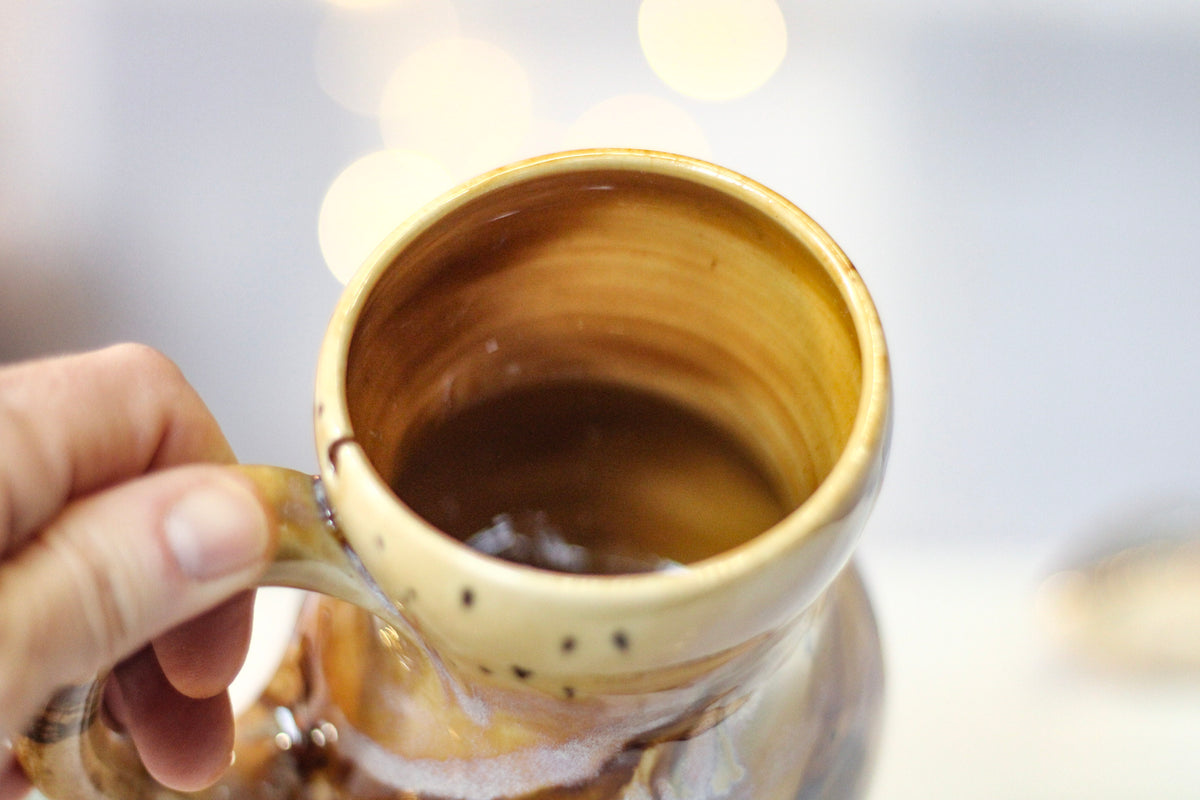 18-F EXPERIMENT Petite Notched Gourd Mug, 12 oz.
