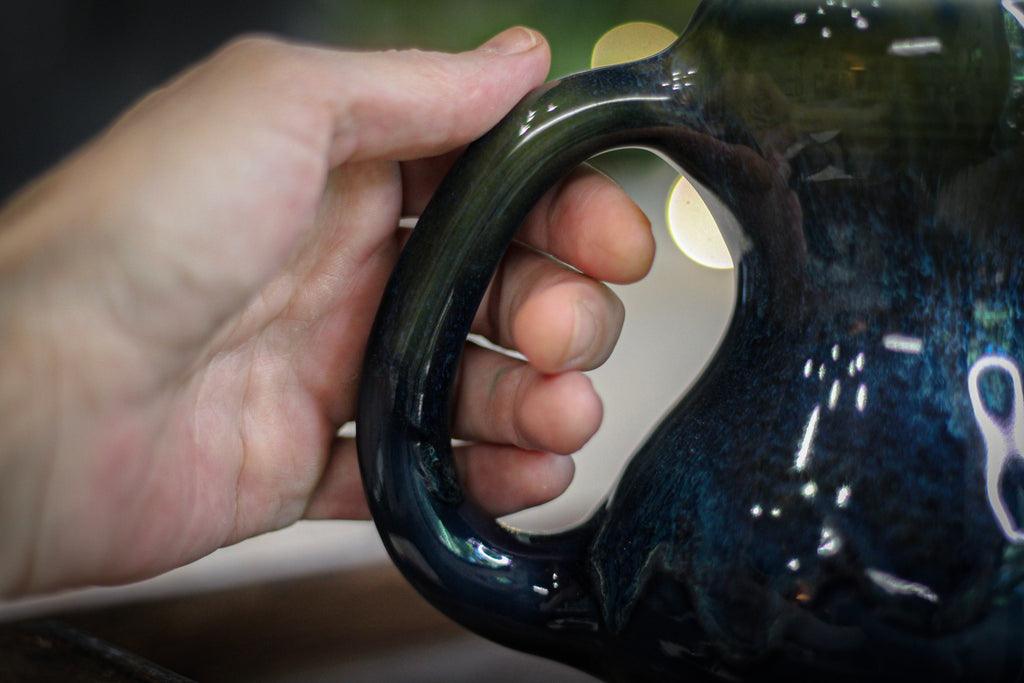 17-F Astral Wave Gourd Mug, 18 oz.