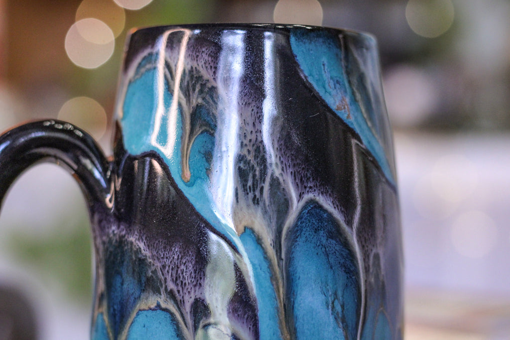 19-D Turquoise Grotto Notched Mug - MISFIT, 23 oz. - 10% off