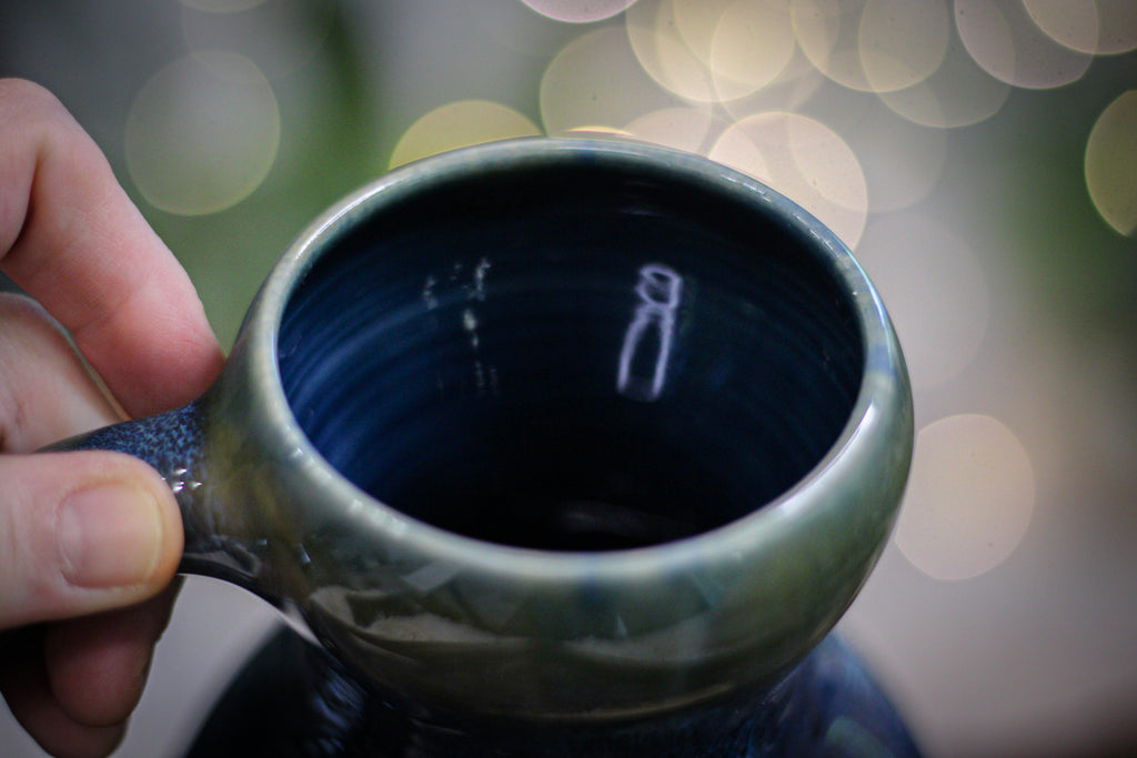17-F Astral Wave Gourd Mug, 18 oz.