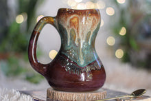 Load image into Gallery viewer, 18-D Aqua Falls Gourd Mug, 22 oz.