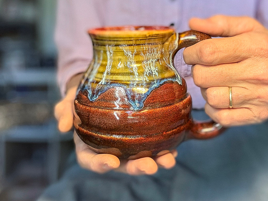 20-E New Wave Variation Flared Textured Mug, 19 oz.