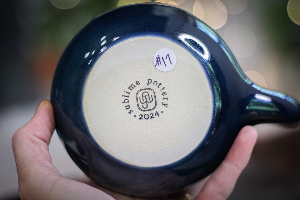 17-F Astral Wave Gourd Mug, 18 oz.