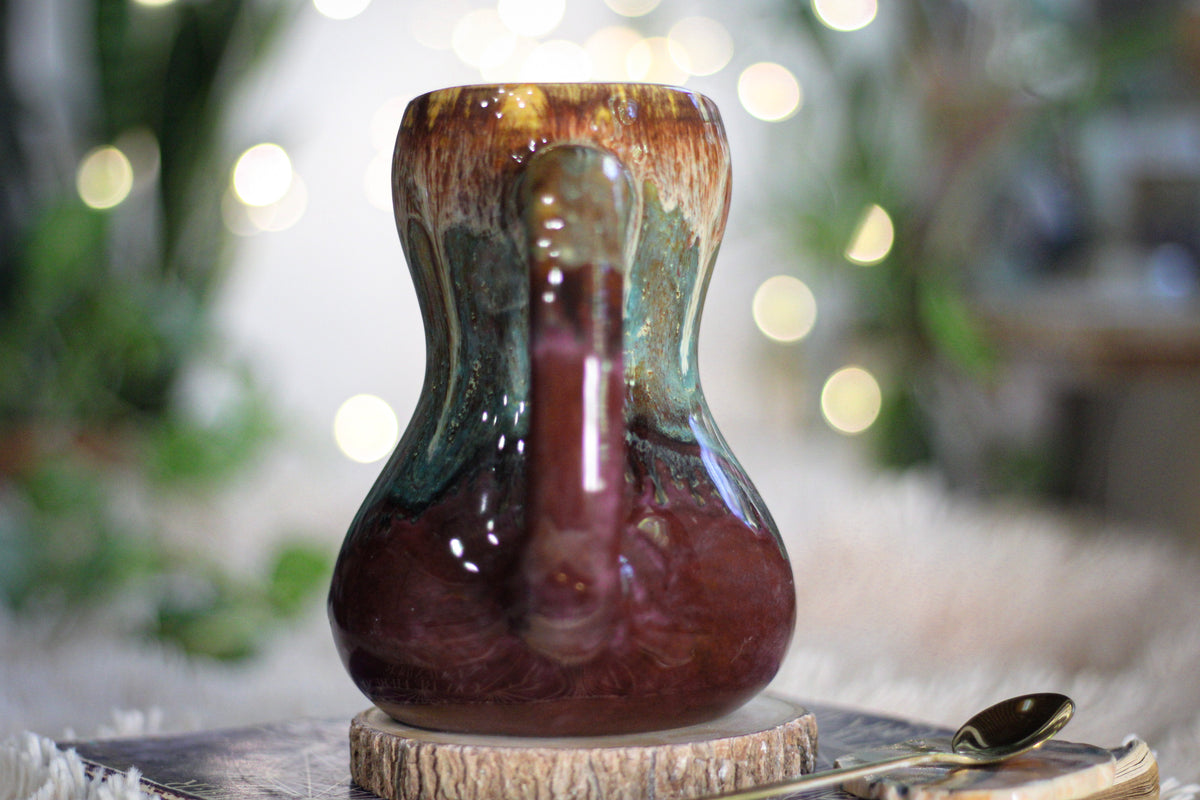 18-D Aqua Falls Gourd Mug, 22 oz.