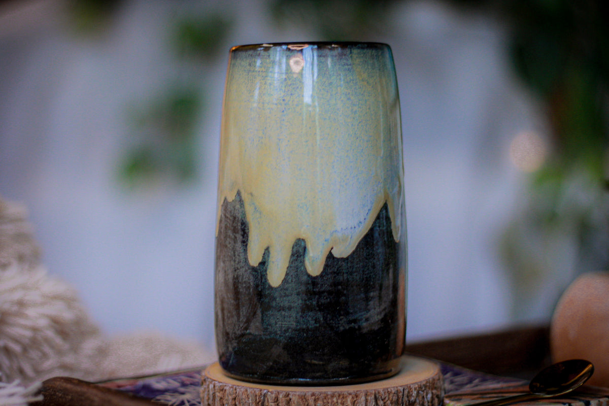 18-F EXPERIMENT Acorn Stein, 20 oz.