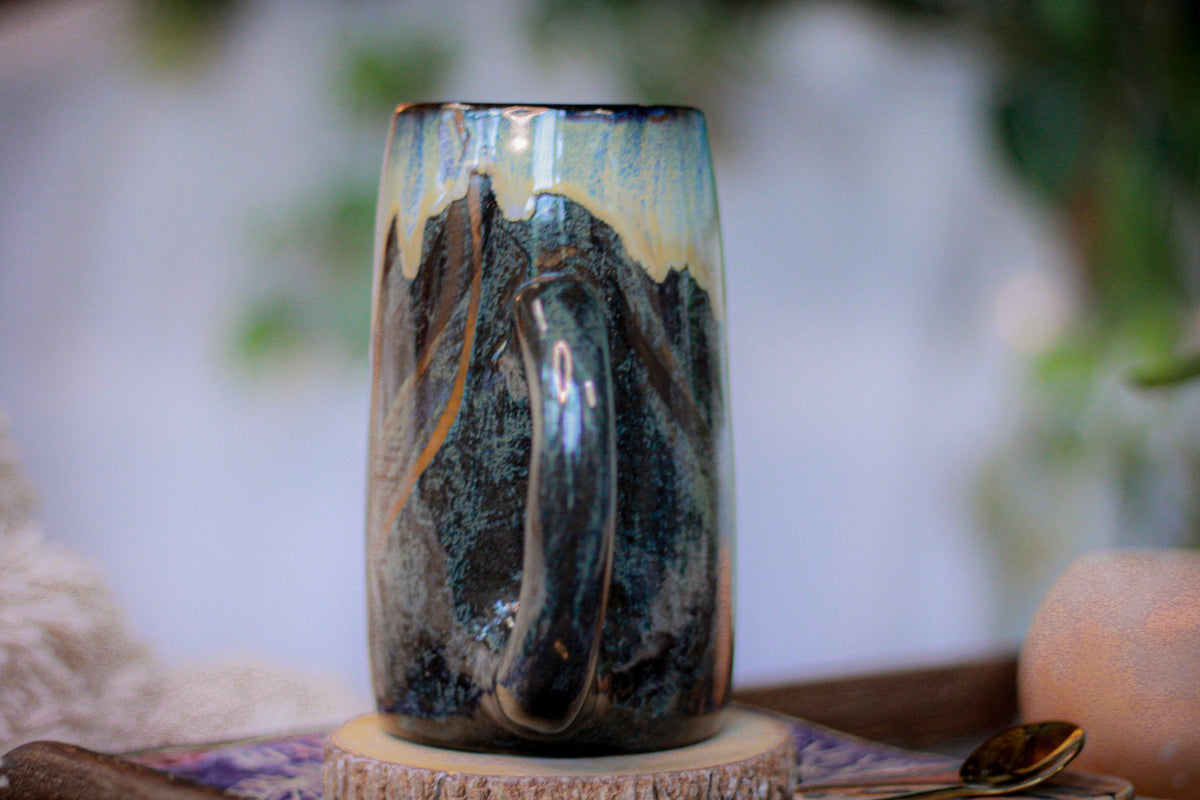18-F EXPERIMENT Acorn Stein, 20 oz.