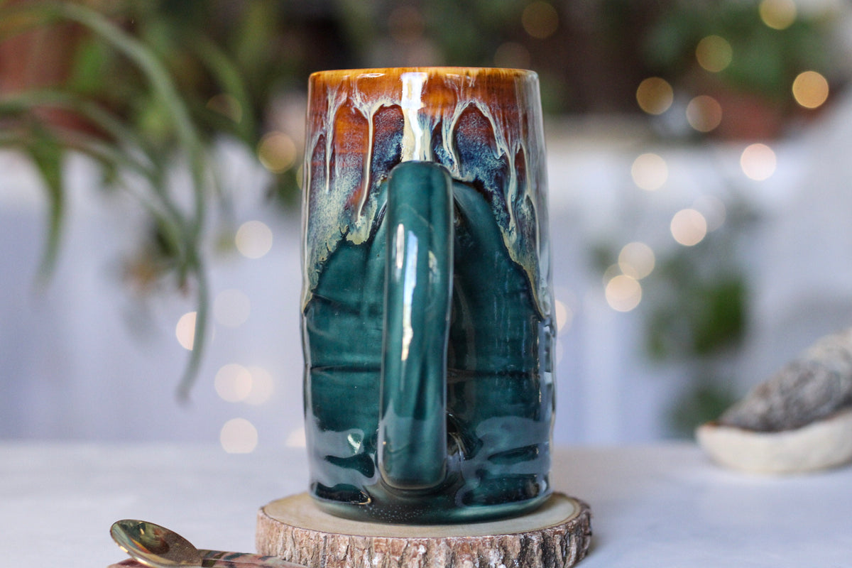 18-D New Wave Textured Acorn Stein, 18 oz.