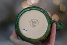 Load image into Gallery viewer, 17-C Green Mountain Magic Mug, 22 oz.