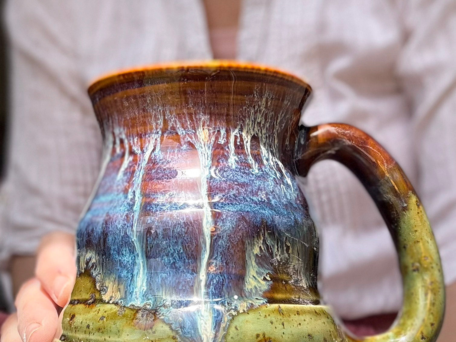 21-E New Wave Textured Curvy Mug, 24 oz.