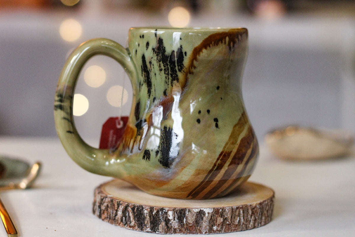 21-F EXPERIMENT Petite Notched Gourd Mug, 10 oz.