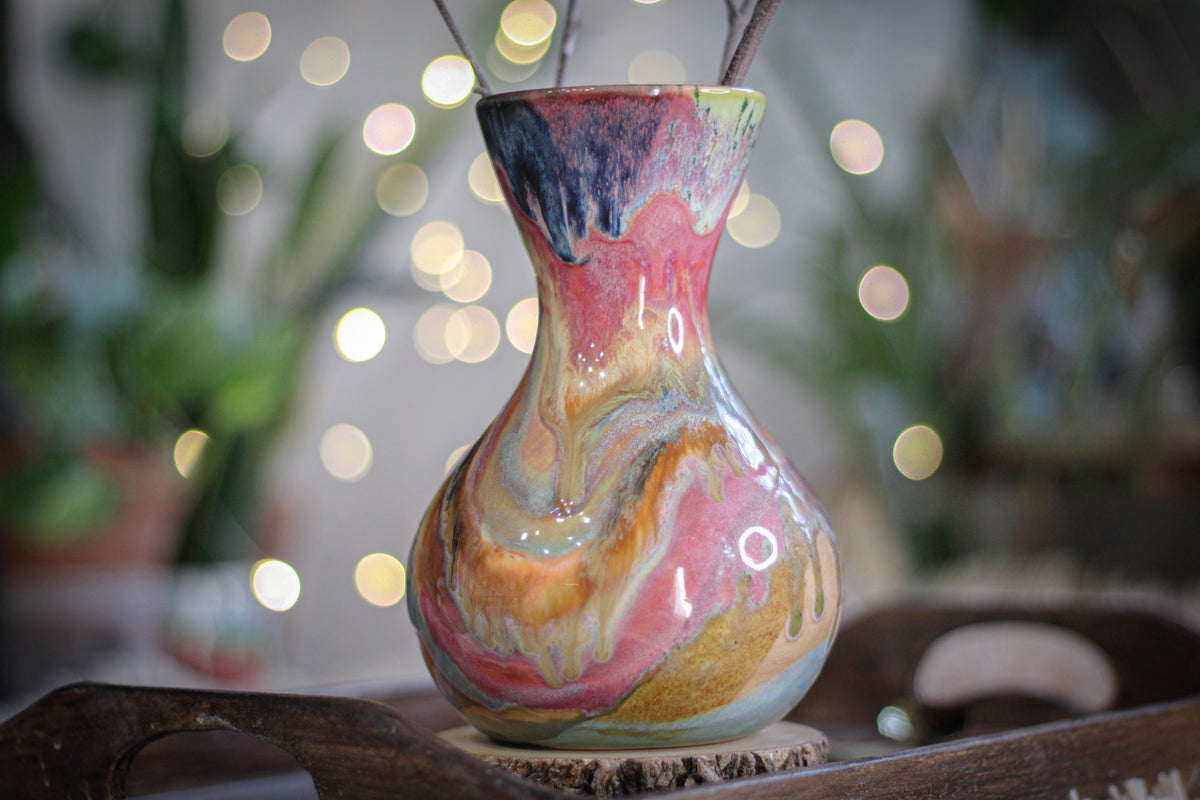 22-C 'FLOW' Vase, 23 oz.