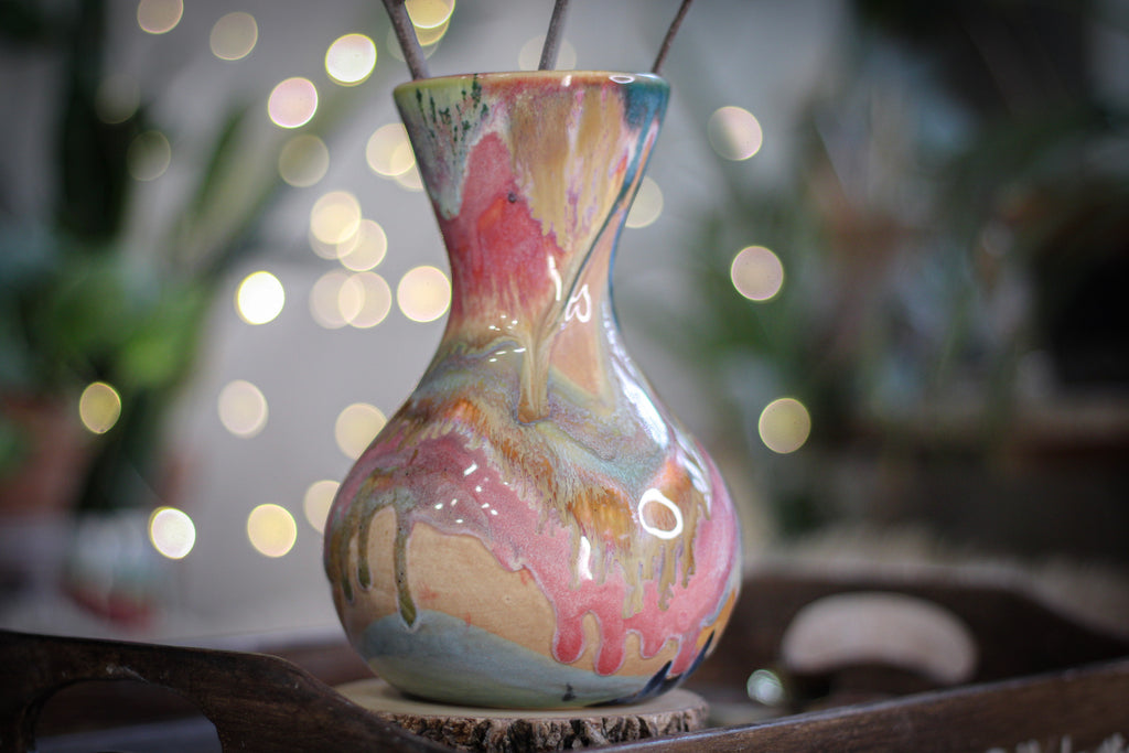 22-C 'FLOW' Vase, 23 oz.
