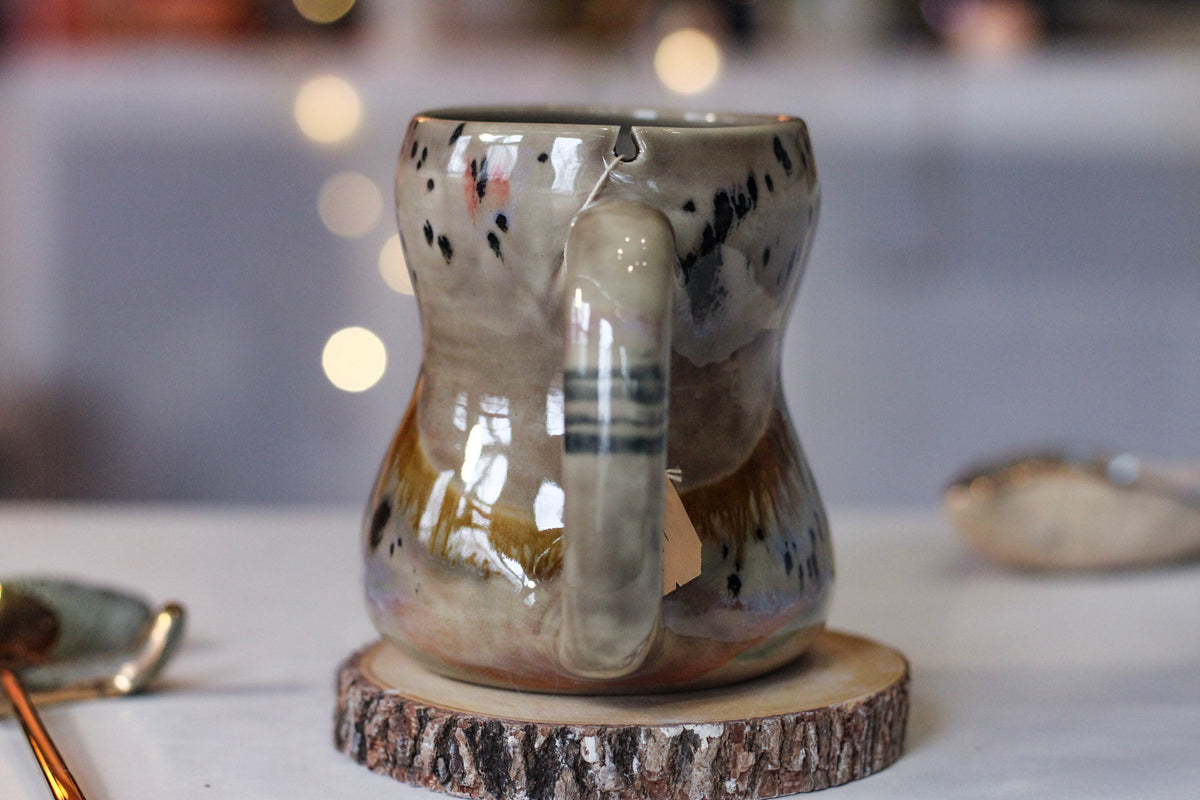 22-F EXPERIMENT Petite Notched Gourd Mug, 13 oz.