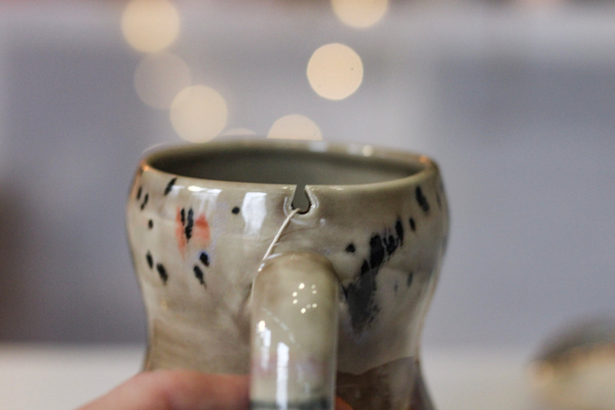 22-F EXPERIMENT Petite Notched Gourd Mug, 13 oz.
