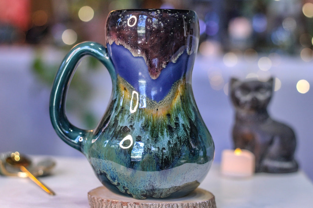 21-A Rocky Mountain Midnight Gourd Mug, 28 oz.