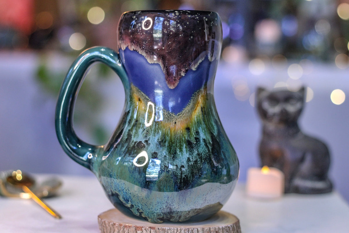 21-A Rocky Mountain Midnight Gourd Mug, 28 oz.